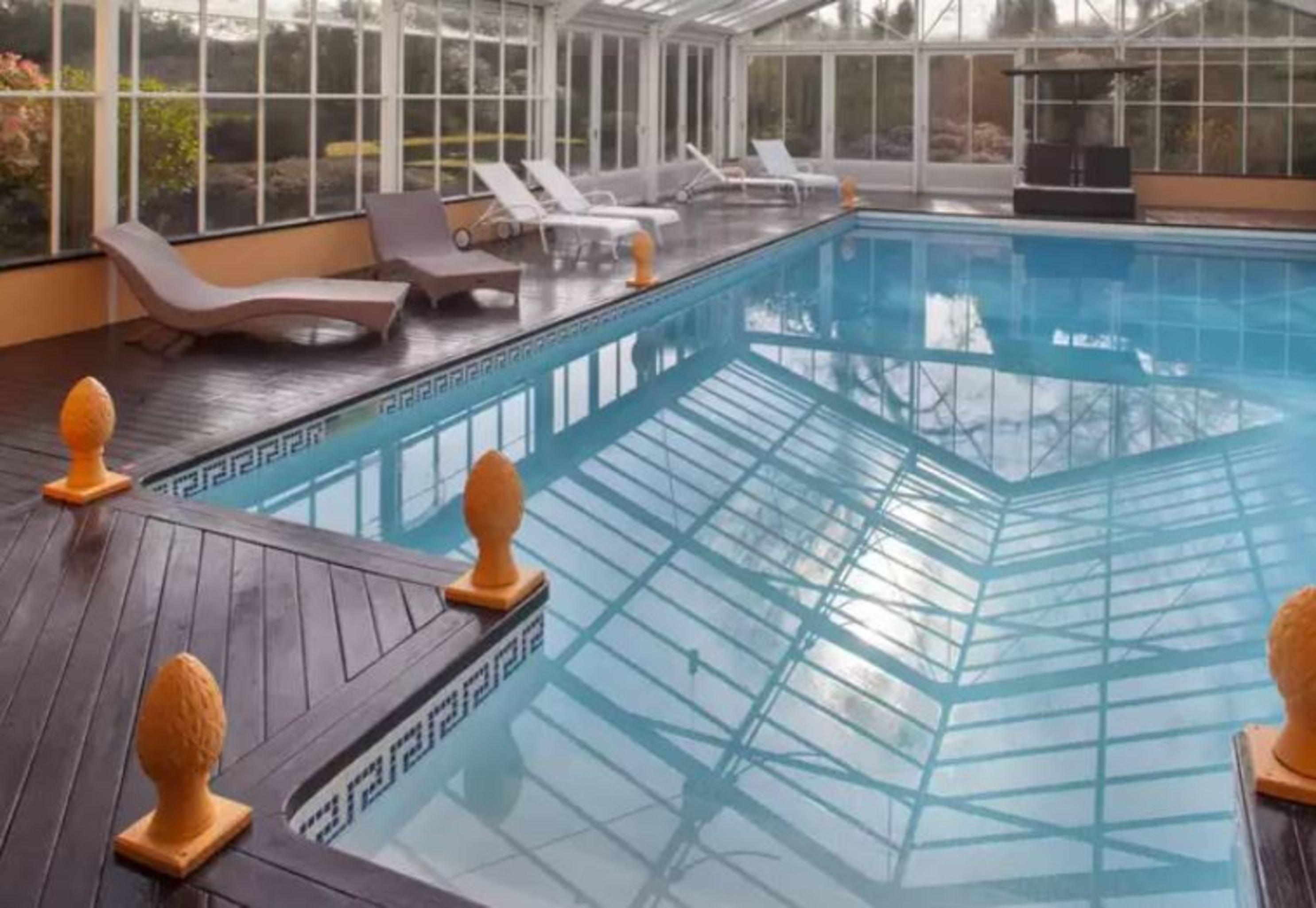 Grand Hotel "Chateau De Sully" - Piscine & Spa -Teritoria Sully  Exterior photo